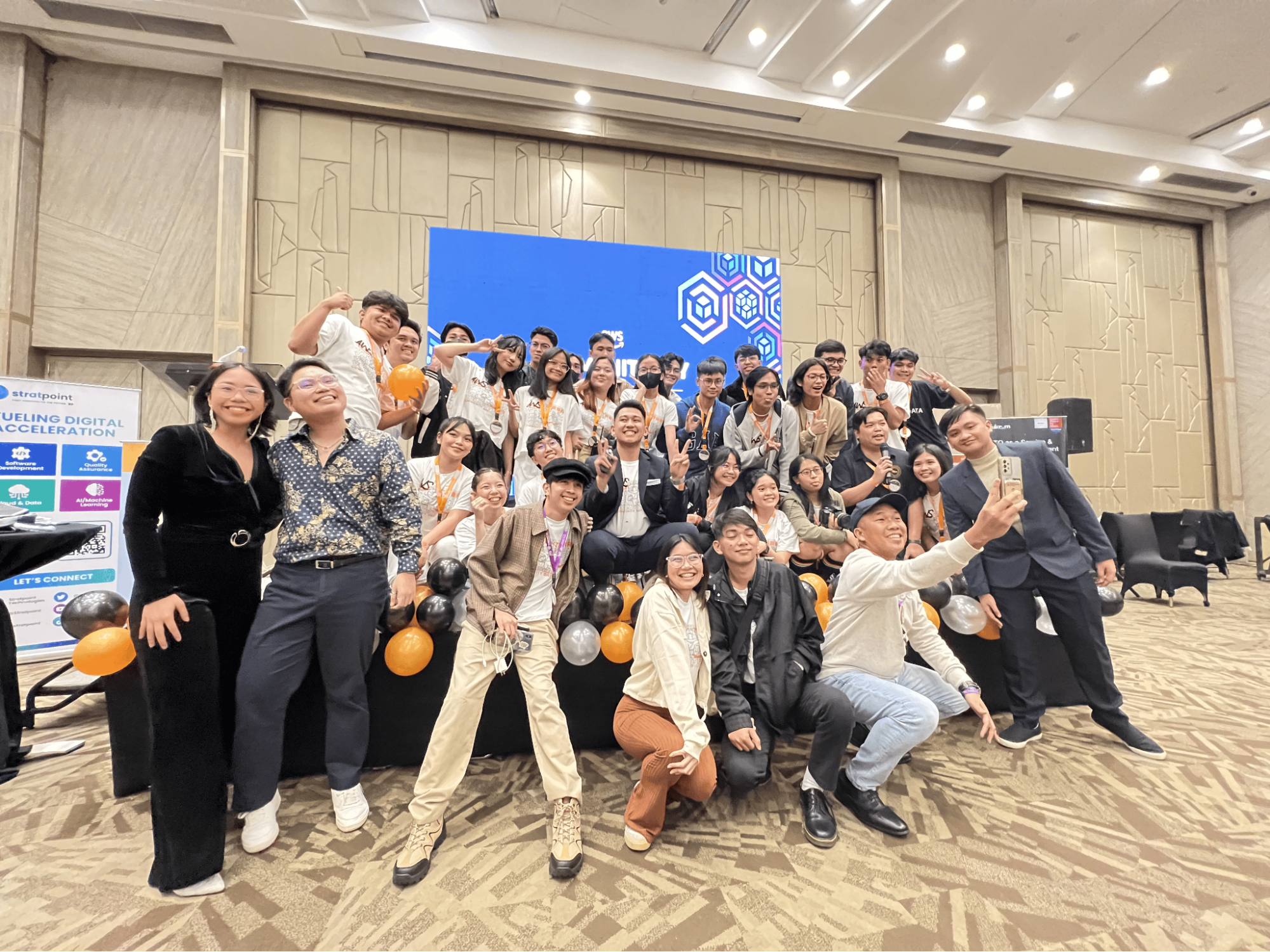 Group Picture AWS Community Day 2023
